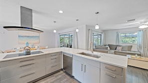 Hus - 3 sovrum | Eget kök | Kylskåp, ugn, spishäll och kaffe- och tebryggare