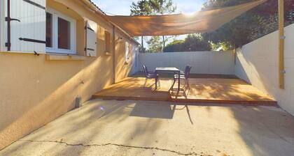 Quiet house for 4 with garden