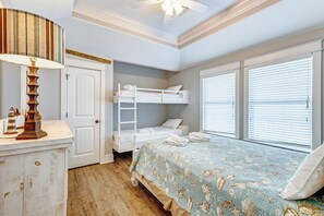 4 bedrooms, Internet, bed sheets