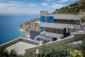 Villa | 19 bedrooms - Ocean View Luxury Villa (Malevizi)