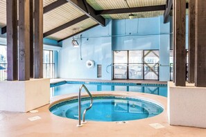 Indoor spa tub