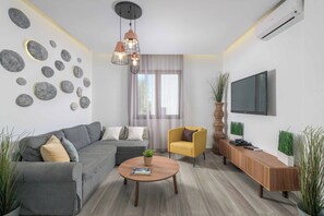 Smart-TV, Tischtennisplatte