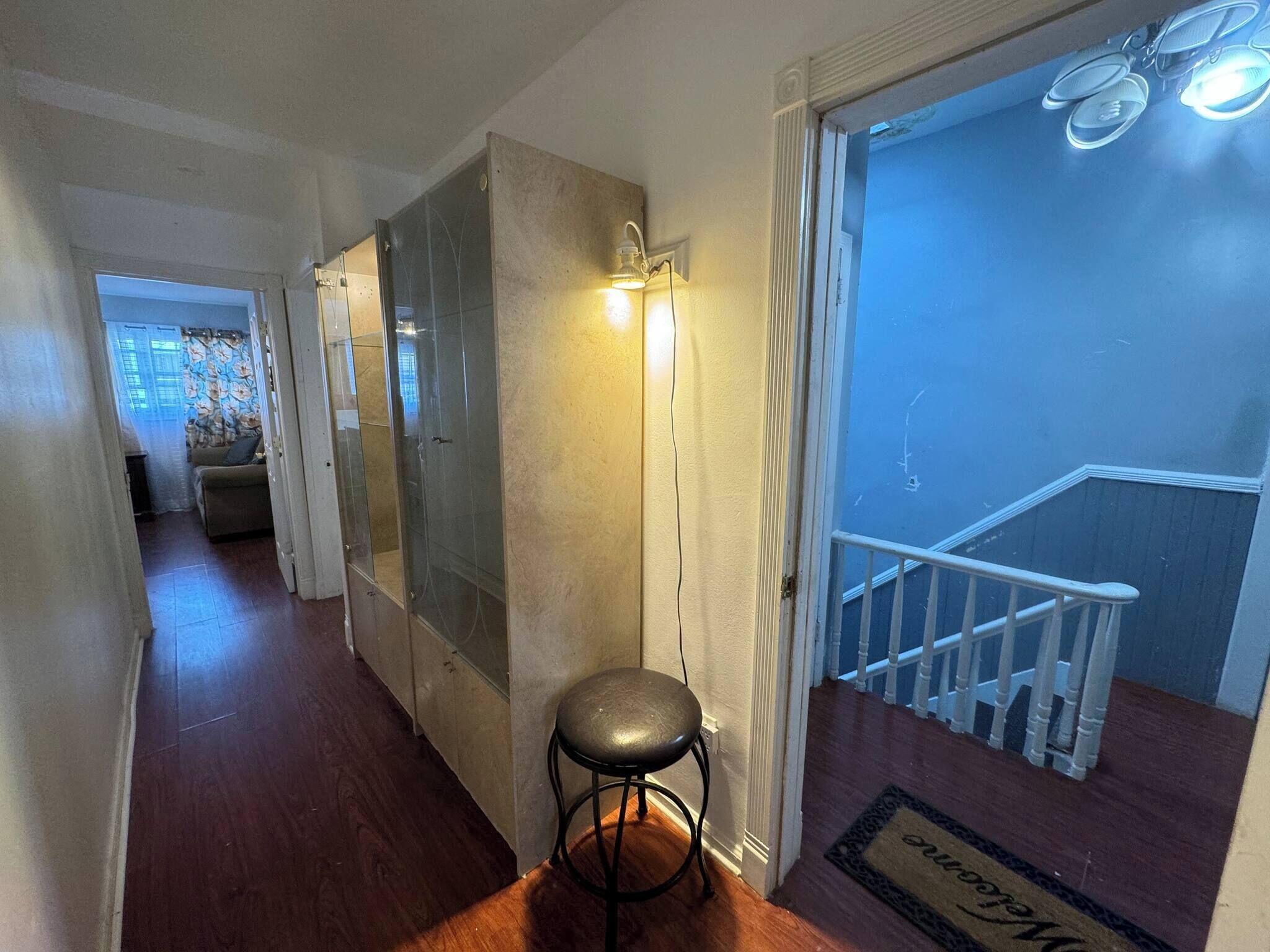 Apartment, 3 Bedrooms, Smoking, City View | Hallway