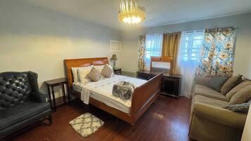 Apartment, 3 Bedrooms, Smoking, City View | 3 bedrooms