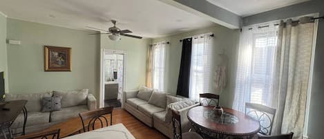 Appartement, 3 chambres, fumeurs, vue ville | Intérieur