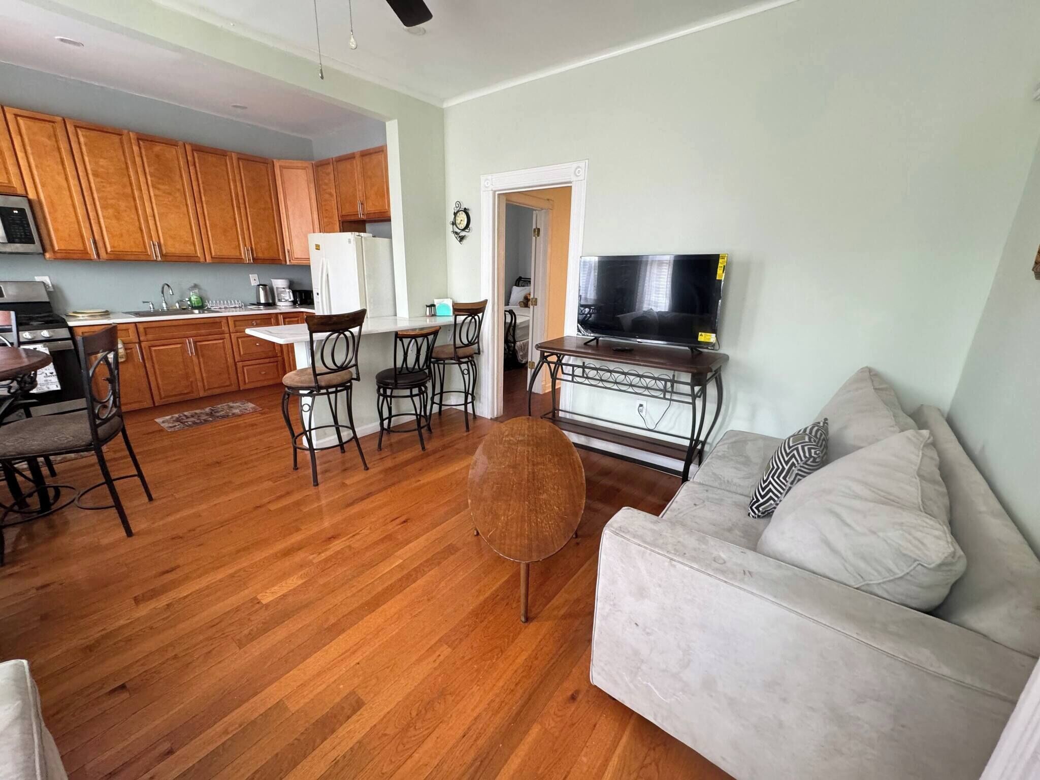 Apartment, 3 Bedrooms, Smoking, City View | Room amenity