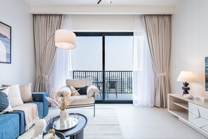 TV - Captivating 2BR in Park Ridge Tower C , Dubai Hills by Deluxe Holiday Homes (Dubai)