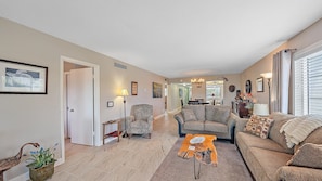 TV - 2 Min Walk to Main Beach Access, Gulf Views, Heated Pool (Siesta Key)