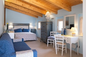 ستائر تعتيم وتجهيزات عازلة للصوت وواي فاي مجانًا