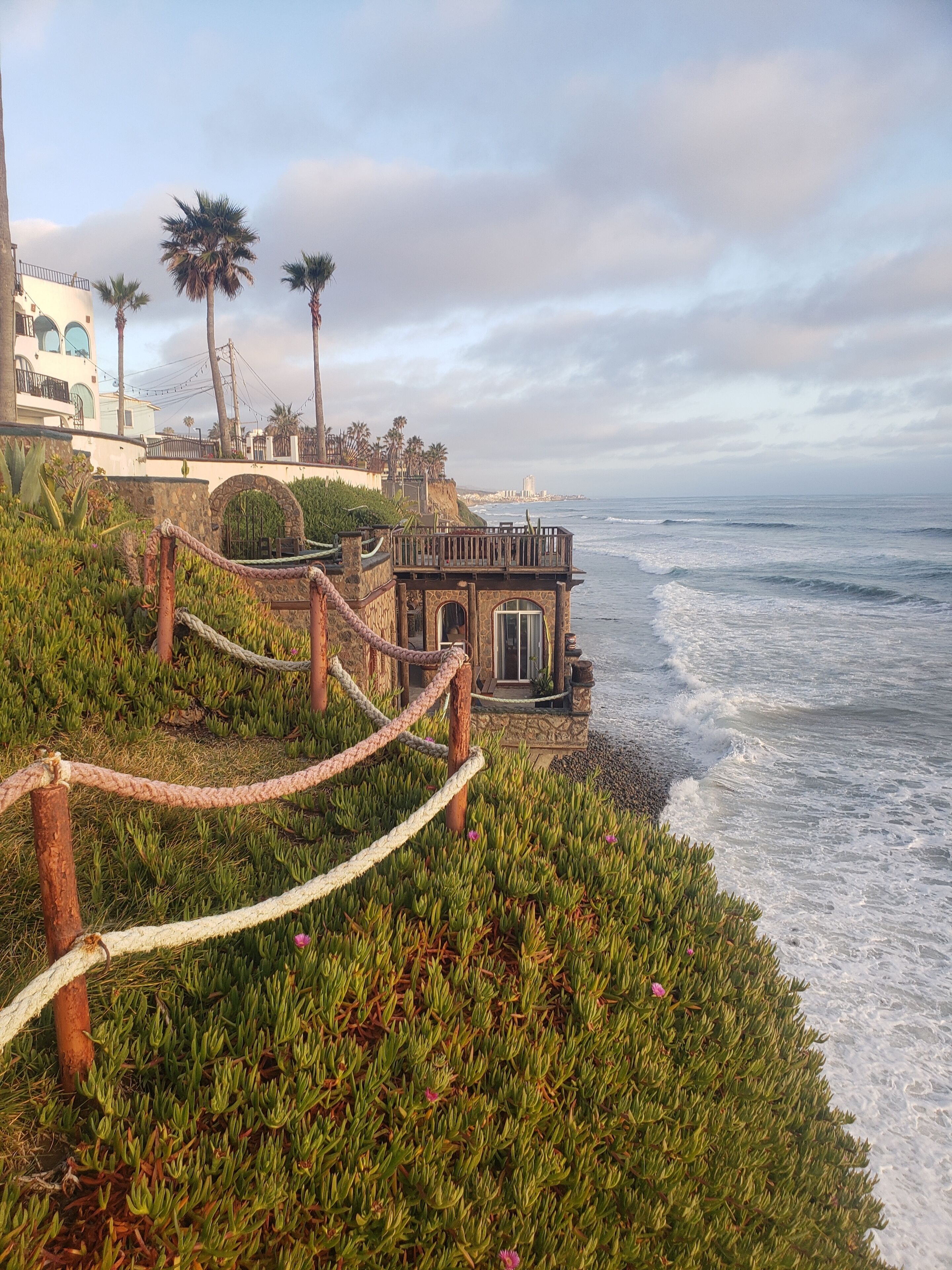 Accommodatie ligt op het strand, ligstoelen