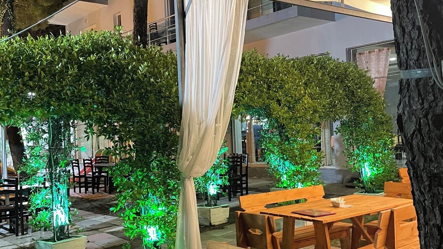 Hotel Bar Restorant MANI