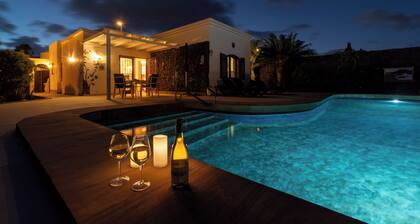 Luxury villa near beach (2 bedr., 2 bathr.) with nature-inspired private pool
