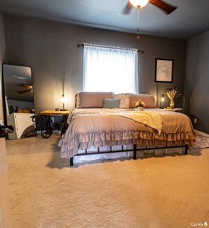 Interior - Cute and cozy cottage in Atoka, home of Reba’s Place.  (Atoka)