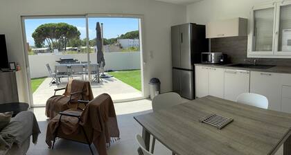 Maison Neuve Tout Confort à Quelques Minutes à Pieds des Plages