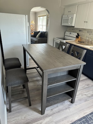 Dining - Welcome to Uncle Dave’s Cabin a cozy 2 bedroom by the Saginaw Bay in Linwood (Linwood)