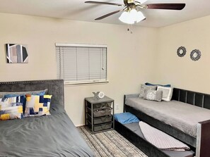 2 bedrooms, iron/ironing board, WiFi, bed sheets
