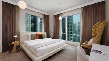 3 chambres, coffres-forts dans les chambres, fer et planche Ă repasser