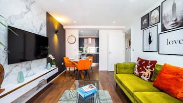 Apartment, 2 Bedrooms, City View | Ruang tamu