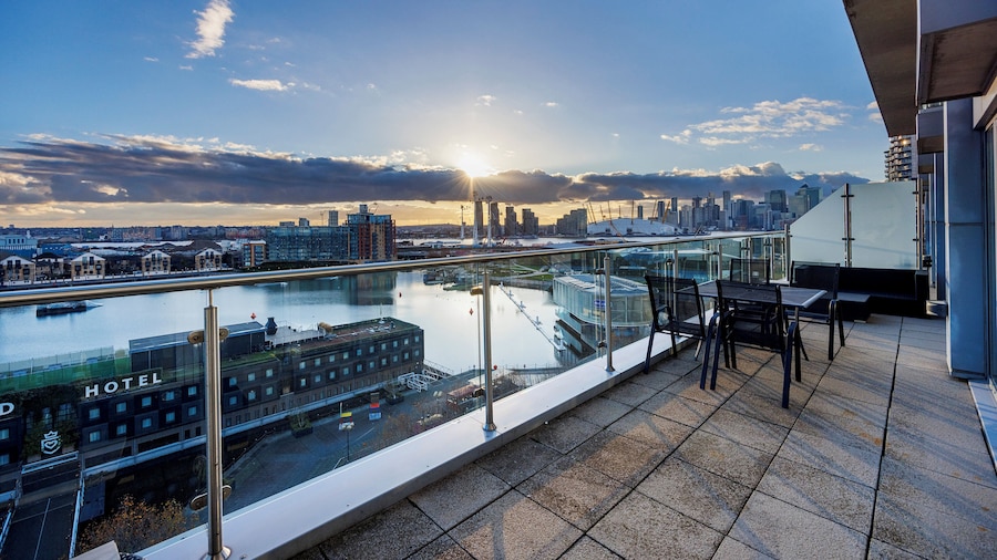 Cosy Corner Apartment Near to Excel