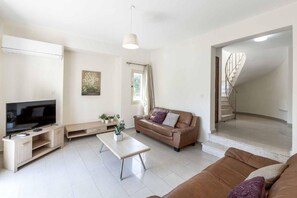 Villa | 3 bedrooms - Villa Coralia Dream 11 (Pegeia)