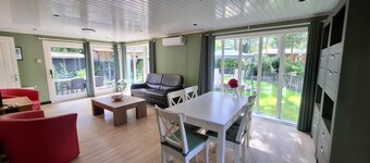 Bospark Veluwe Heerlijk Genieten. Chalet is Ruim, Heeft Airco en Omheinde Tuin