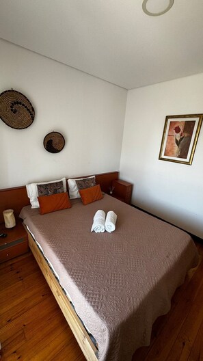 Standard Twin Room, Sea View | Dihias secara berasingan, dilengkapkan perabot secara berasingan 