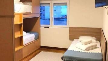 Decoración personalizada, muebles diferentes y wifi gratis