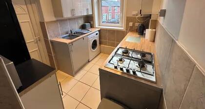 4-bedroom Victorian terrace house in Clayton-le-Moors