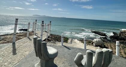 Cozy Beachfront Casita, on the coast of Tijuana