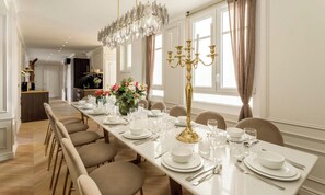 Dining - LUXURY PARISIAN RETREAT NEAR CHAMPS-ÉLYSÉES WITH PANORAMIC VIEWS - 210  SQM  (Paris)