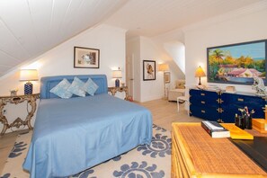 5 Schlafzimmer, Schreibtisch, Bügeleisen/Bügelbrett, WLAN