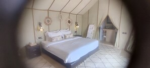Executive Tent, Desert view | 6 bedrooms, free WiFi - Luna Luxury Camp (Rissani)