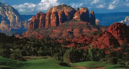 Luxurious Sedona Sanctuary with Pool and Spa 3 Master Bedrooms and Office Space