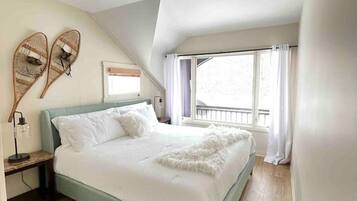 2 bedrooms, desk, free WiFi, bed sheets