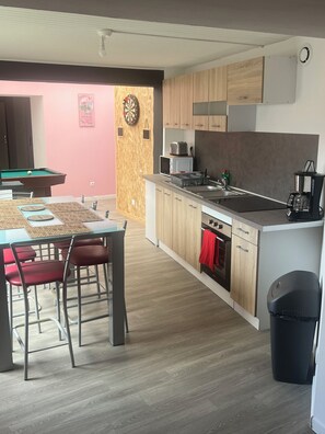 Microwave, oven, stovetop, coffee/tea maker - House La casa di Vito axis Douai, Valenciennes Lille (Lallaing)