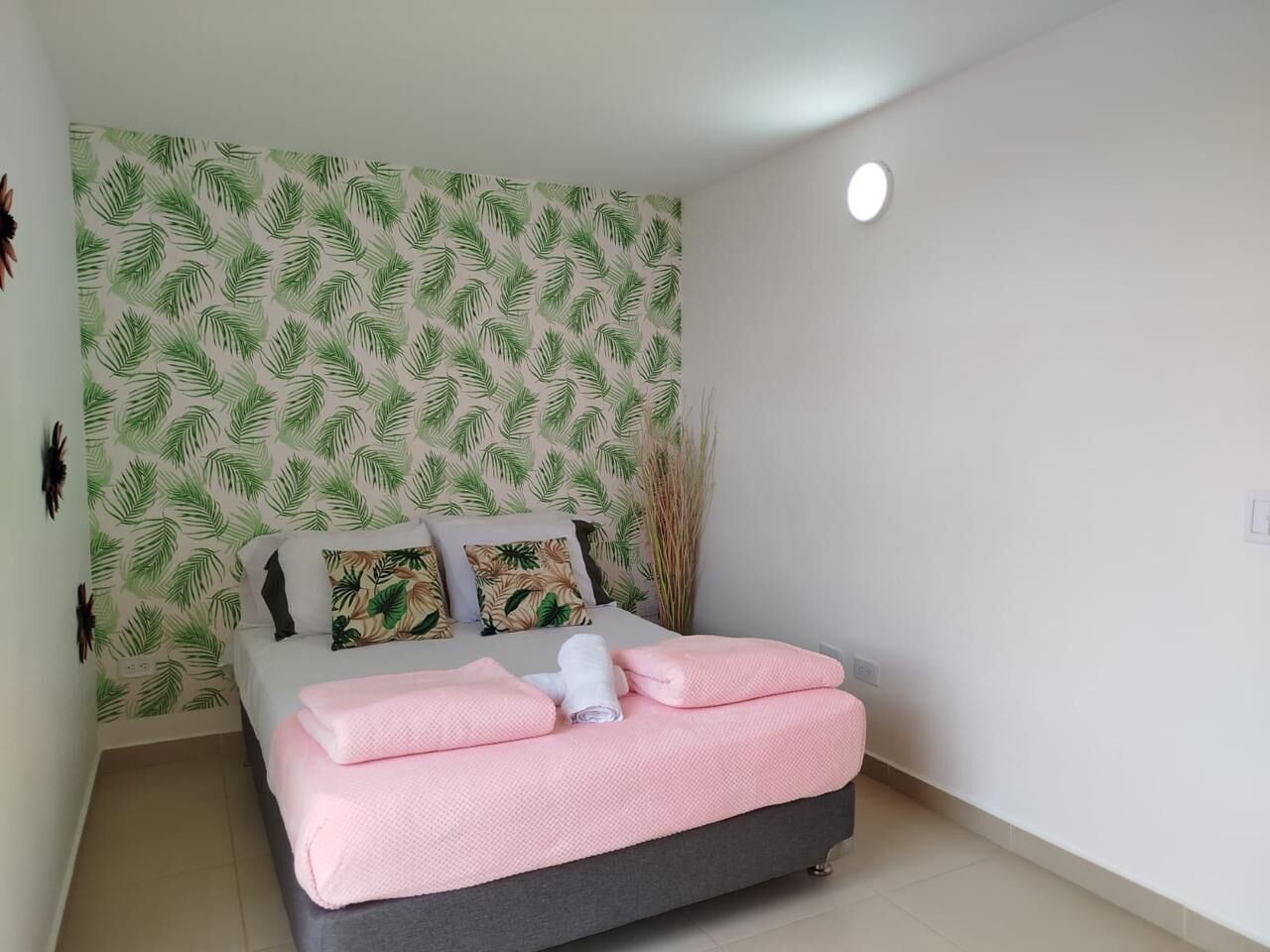 3 makuuhuonetta, Wi-Fi, vuodevaatteet