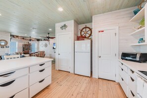 House, Multiple Beds, Patio, Pool View (Caney Creek Beach Club) | Interior - Caney Creek Beach Club (Port Aransas)