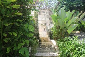 Unclassified image, 4 of 34, button - Villa Singkenken (Bali)