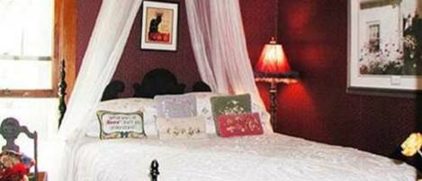 1 bedroom, internet, bed sheets