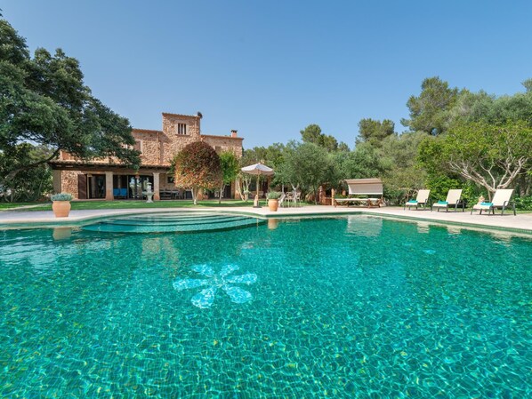 Pool - Finca S'Espiga: luxury oasis in Porto Colom. (PM)