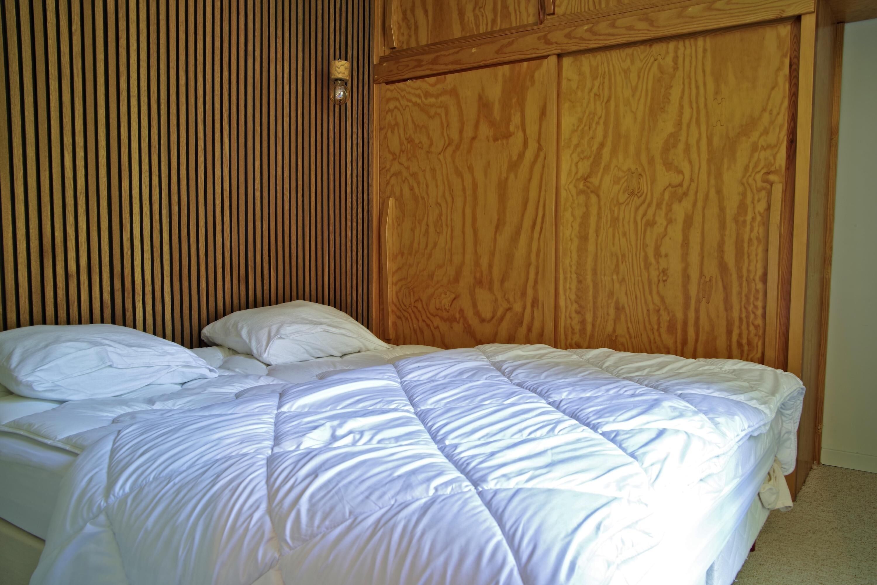 1 slaapkamer, een strijkplank/strijkijzer, gratis wifi