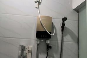 Room - John Bosco Guesthouse (Sihanoukville)