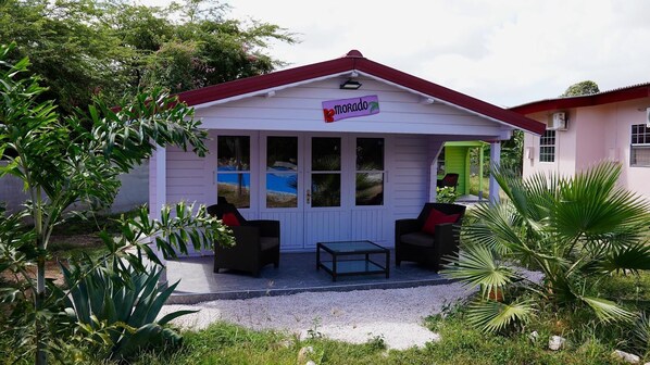 Comfort Studio, Pool View | Living area - Aquila apartments (Willemstad)