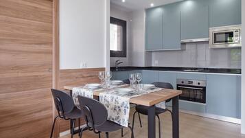 Family Apartment, Mountain View | In-room safe, laptop workspace, blackout curtains, iron/ironing board