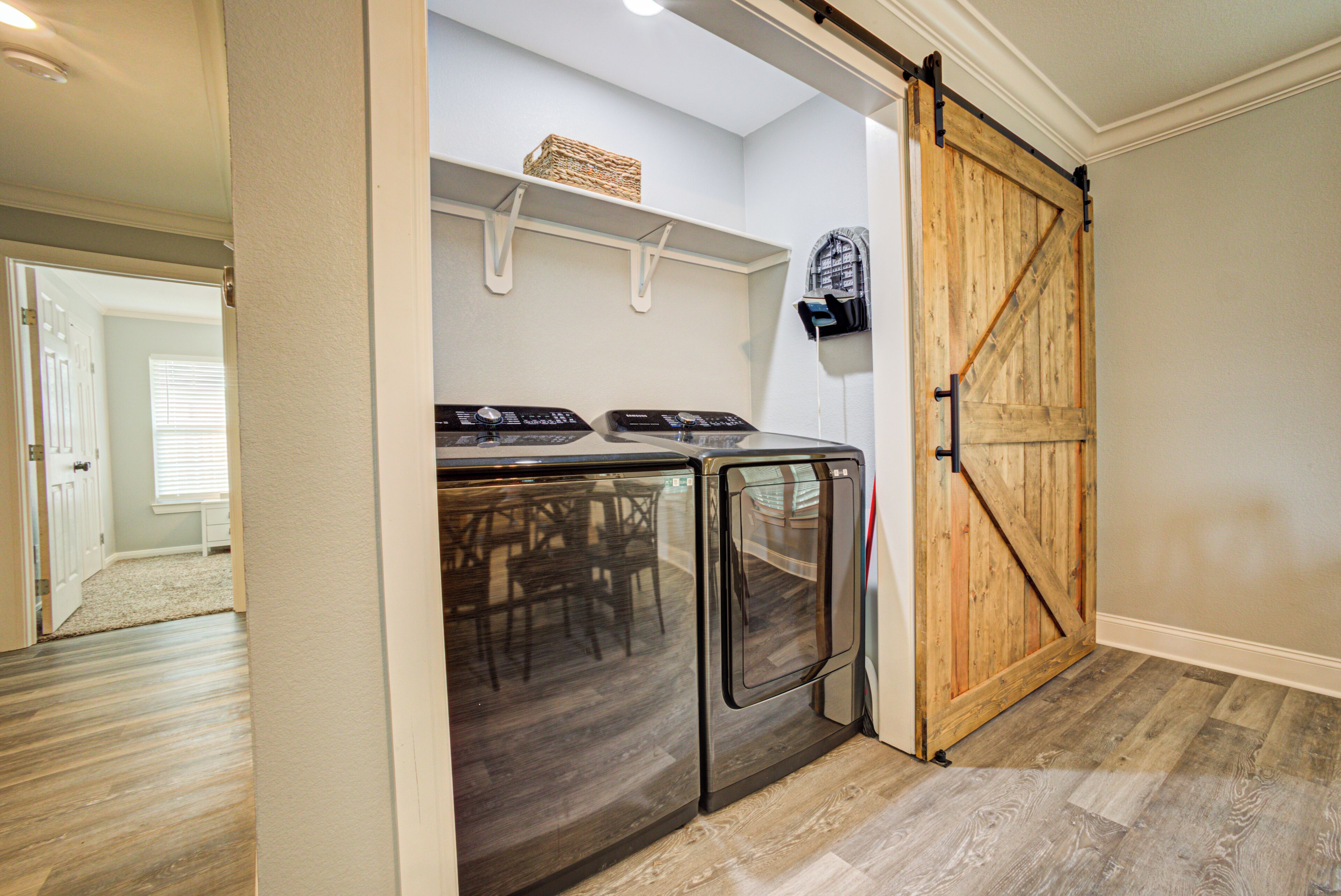 Casa familiar, 3 habitaciones, para no fumadores, se aceptan mascotas | Lavandería