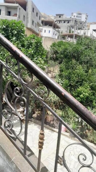 Charming furnished and air-conditioned Villa S+2 with private parking in Tabarka - city