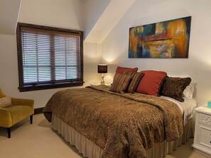 6 soverom, skrivebord, strykejern/-brett og wi-fi