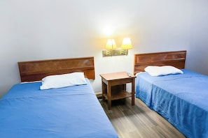 Room, 2 Double Beds, Non Smoking | Free WiFi, bed sheets - Weiss Lake Motel By OYO Cedar Bluff (Cedar Bluff)