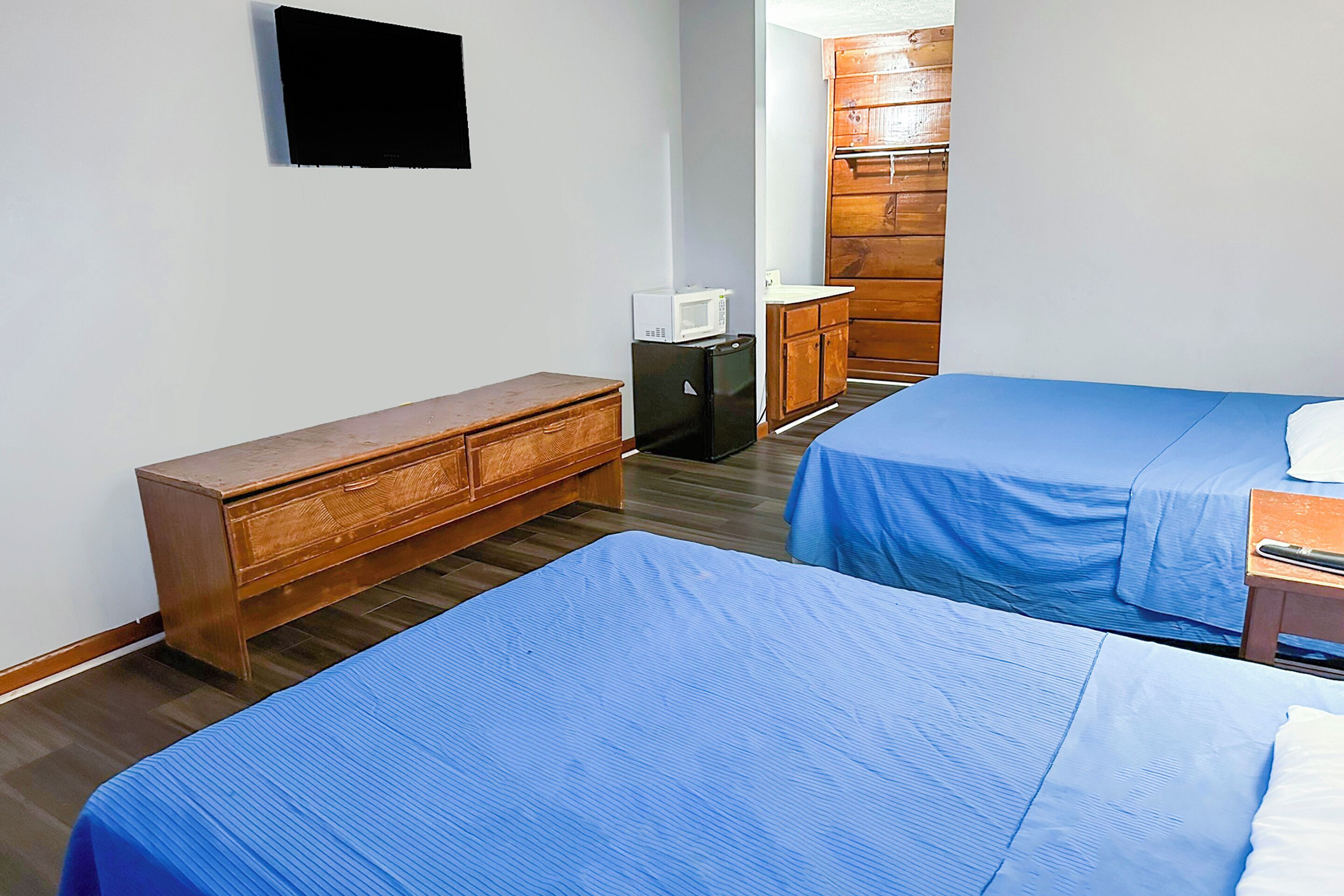 Room, 2 Double Beds, Non Smoking | Free WiFi, bed sheets