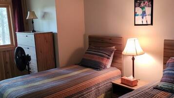 House, Multiple Beds, Patio (Cavalier #2) | 3 bedrooms, bed sheets